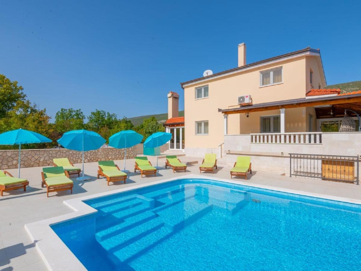 Villa Secret Beauty With Saltwater Pool Имотски Экстерьер фото