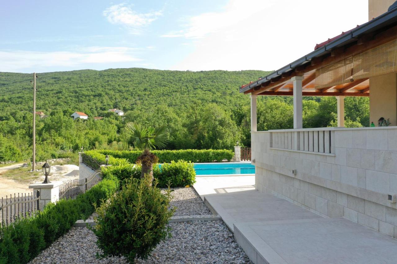 Villa Secret Beauty With Saltwater Pool Имотски Экстерьер фото